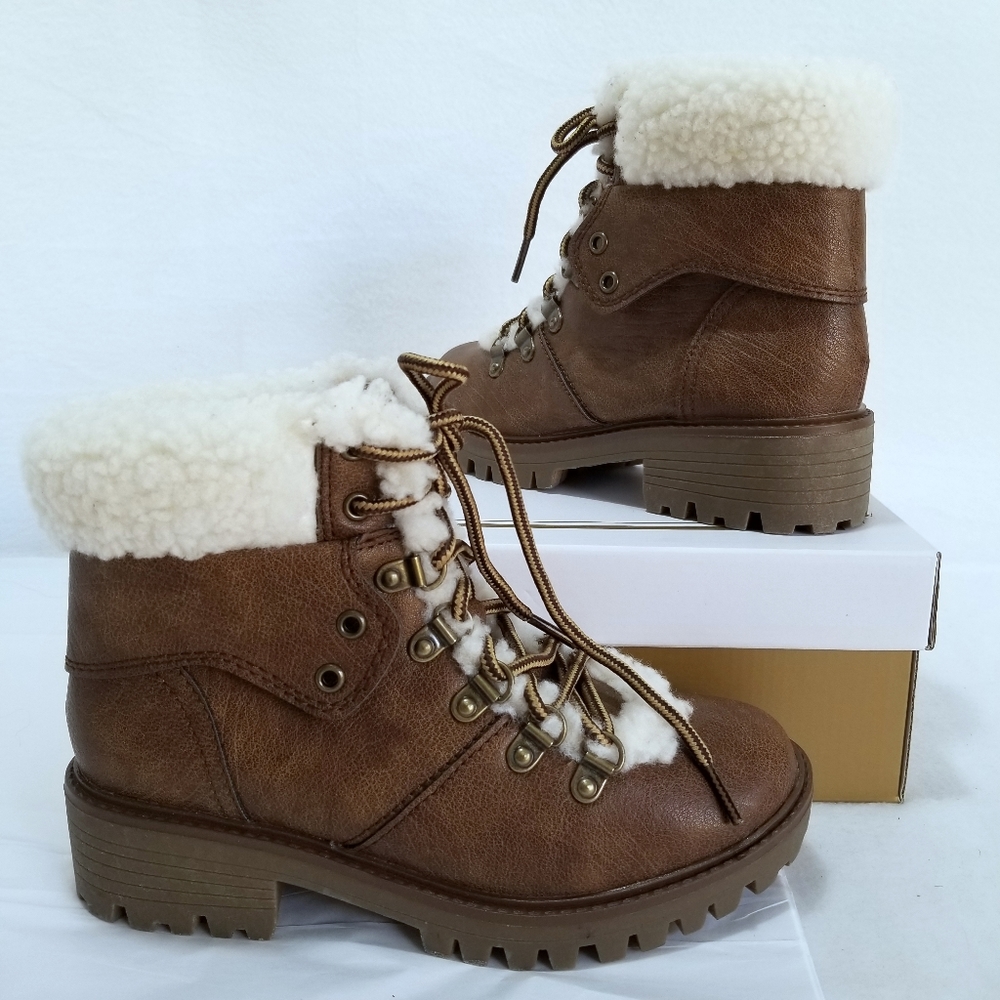 NWT Unionbay Brown Sherpa Ankle Boots Lace_up